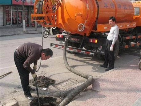 南开乡清掏化粪池，健康生活从这里开始